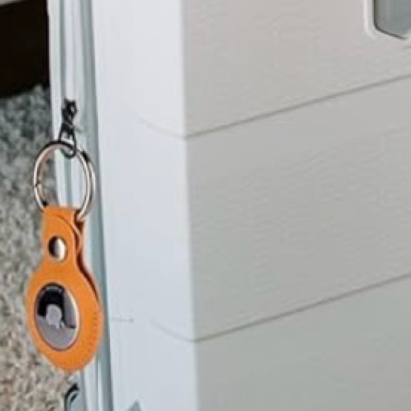 NWT Apple Airtag Asst Leather Holders w/Keychain Ring Yellow, Black, Brown, Red - Picture 7 of 7